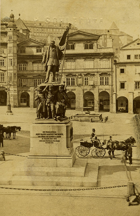 Pomník Radeckého na Malé Straně, kolem roku 1863, vizitka