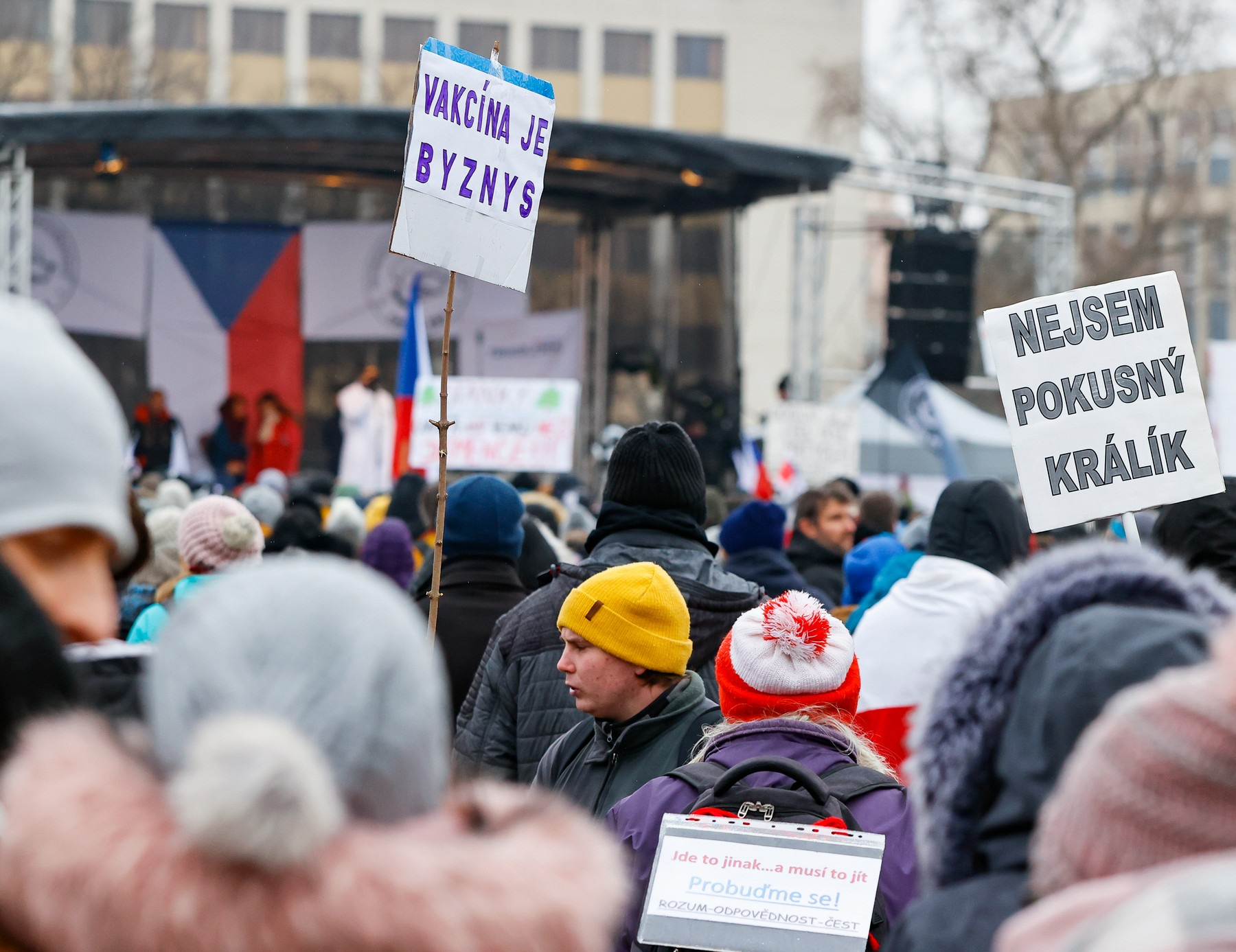 Demonstrace proti pandemickým restrikcím. Praha, 28. listopadu 2021