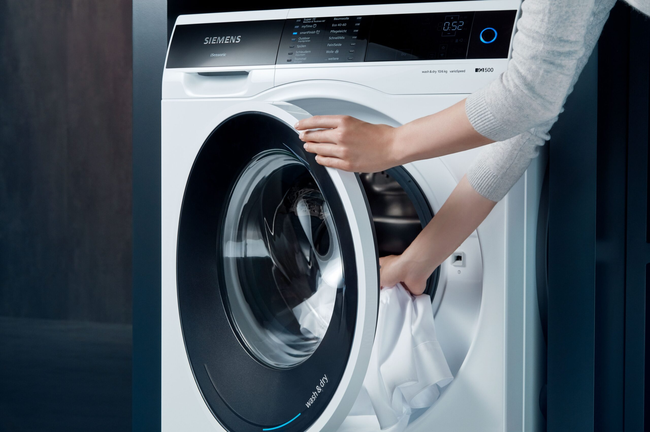 60817e0ae4b0eb74cf1a9a7b_Product in use_washer-dryer_high-res-preview